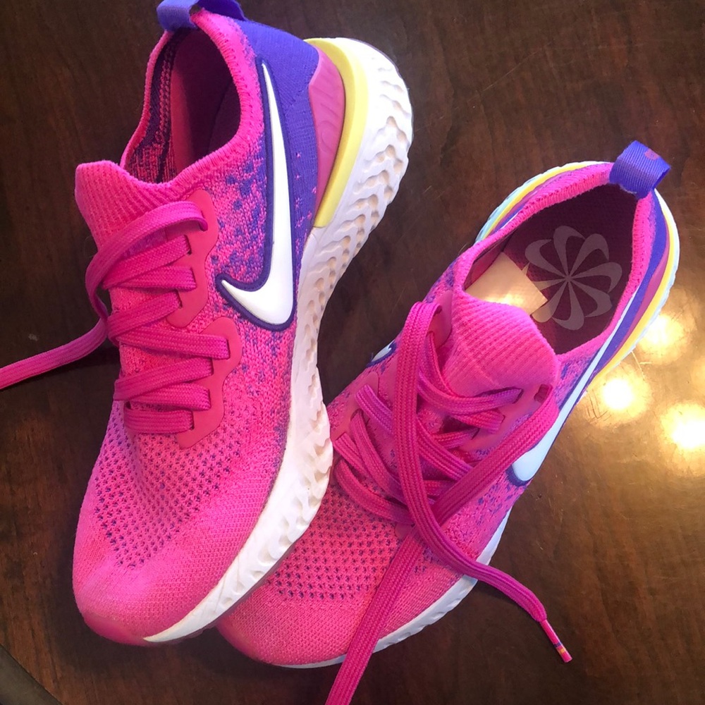 Nike Epic React Flyknit 2